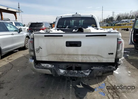 2023 Toyota Tacoma Double Cab z USA, uszkodzony, nr VIN 3TMDZ5BN5PM146124